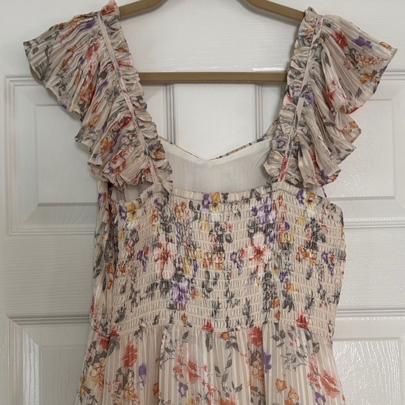 Floral Ruffle Midi Dress - Picture 3 of 5